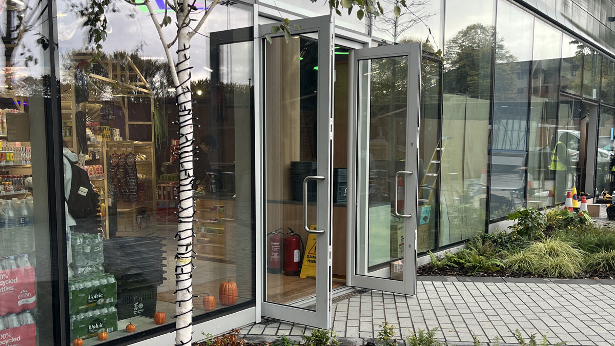 Manchester City Centre - Window Repairs - MGC Glass